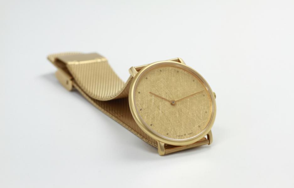 EMKA horloge goudkleurig PVD iceskating  ijsmat milaneseband meshband