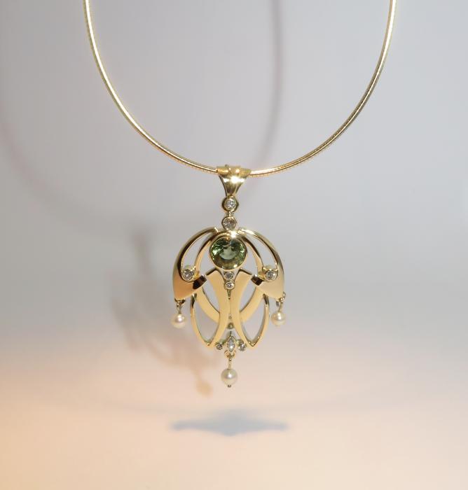 Art nouveau hanger geelgouden met toermalijn en diamant en parels