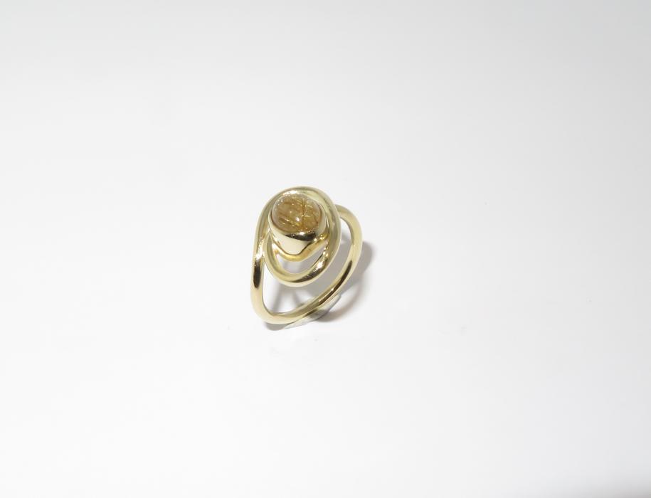 Gouden Swirlring met steen