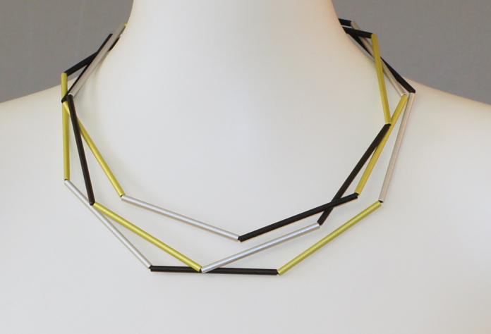 Aluminium stokjes collier neon zwart blank