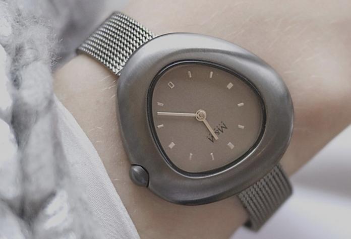 Pebblewatch M&M taupe meshband milanesband