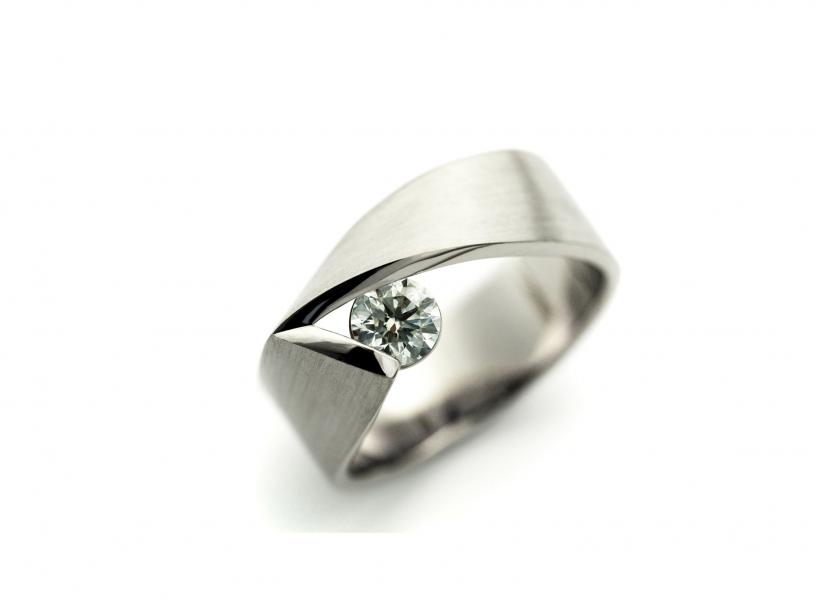 Witgouden ring diamant briljant Vincent Van Hees